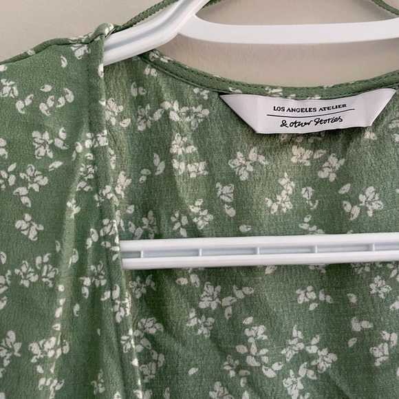 & Other Stories Printed Puff Sleeve Midi Wrap Dress in Sage Green - Picture 2 of 2